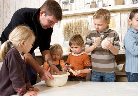 Atelier pain pour enfant à la Ferme de Gally de Saint Cyr l'Ecole et de Sartrouville