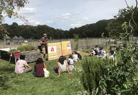 Atelier jardinage pour enfant  à la Ferme de Gally de Saint Cyr l'Ecole 